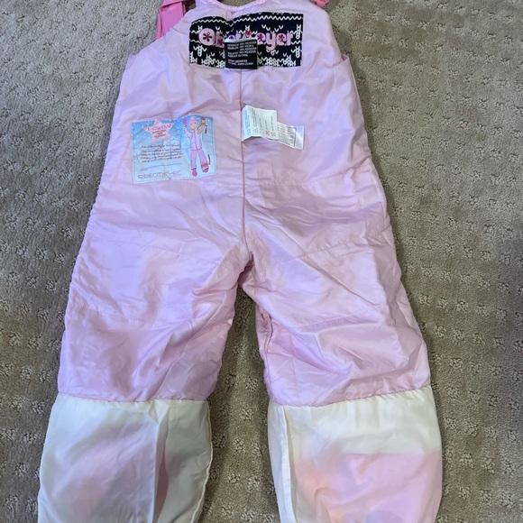 Girls Obermeyer ski jacket and bib - Picture 12 of 12